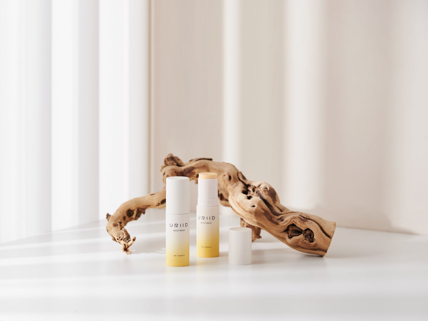 URIID V9 Vitamin Multi Ampoule Stick / Multi Balm