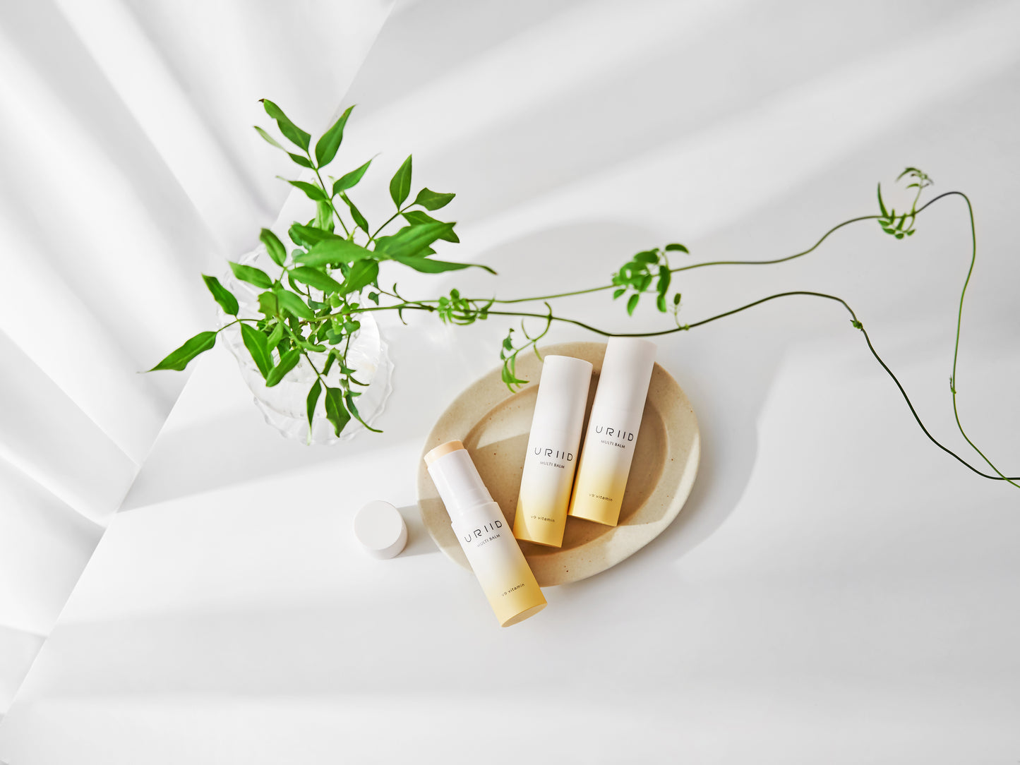 URIID V9 Vitamin Multi Ampoule Stick / Multi Balm